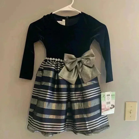 Bonnie Jean Other - Girls Bonnie Jean Navy & Silver Stripped Velvet Long Sleeve Holiday Dress Size 5